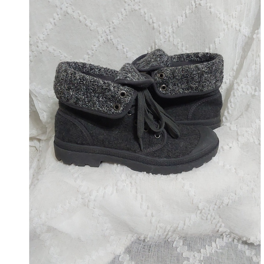 Rocket Dog Womens 7.5 Grey Felt Knit Fold Over Lace Up Lug Sole Ankle Boots
